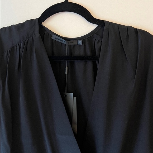 NWT! Jenni Kayne Silk Sydney Top Elegant Black V-Neck Blouse - XS - Picture 8 of 10